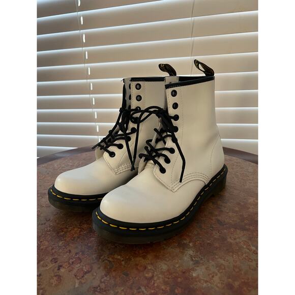 Dr. Martens boot - Picture 4 of 11